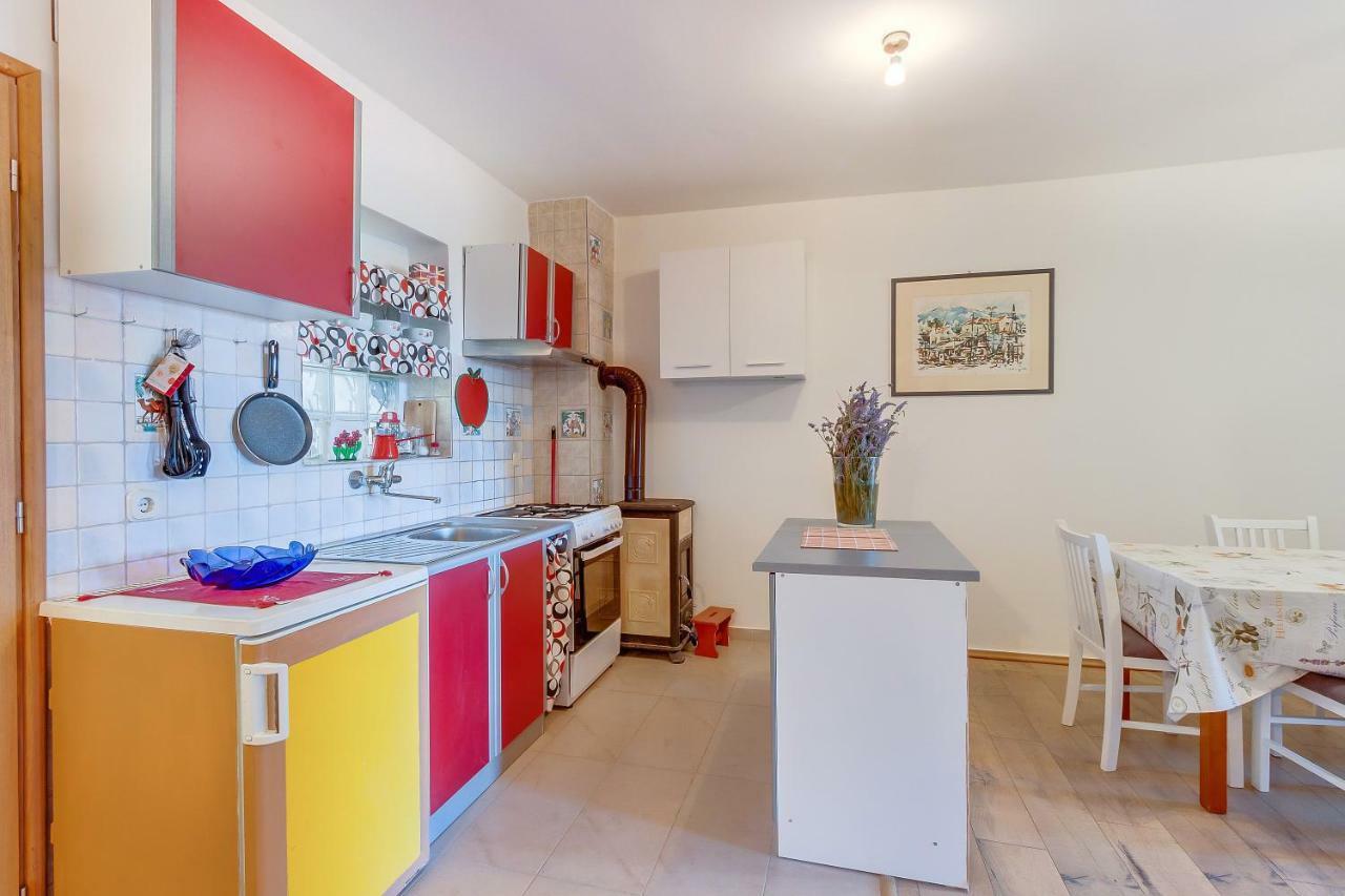 Apartment Matija Čunski Екстериор снимка