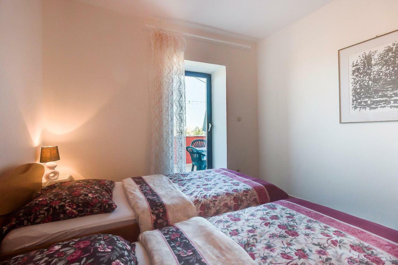 Apartment Matija Čunski Екстериор снимка